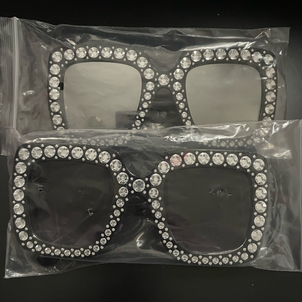 2 Pair Oversized Sunglasses